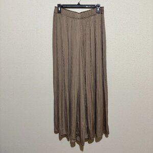 Silky, pleated palazzo pants